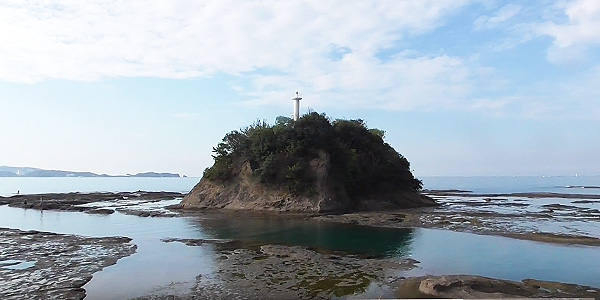 田辺天神崎丸山灯台。釣太郎