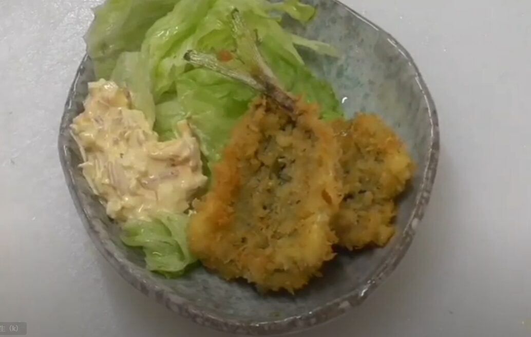 アジフライは冷凍ものと、釣ったばかりの生では雲泥の差がある。釣太郎