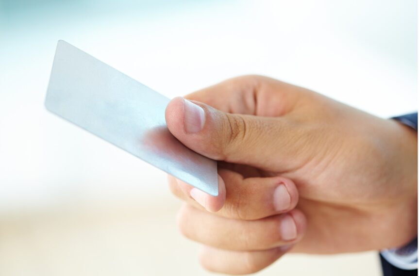 お支払いはタッチが可能です。釣太郎