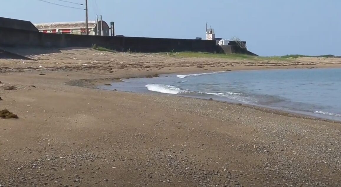 海の砂が出来上がるまで、一般的に、数万年~数百万年かかると言われています。釣太郎
