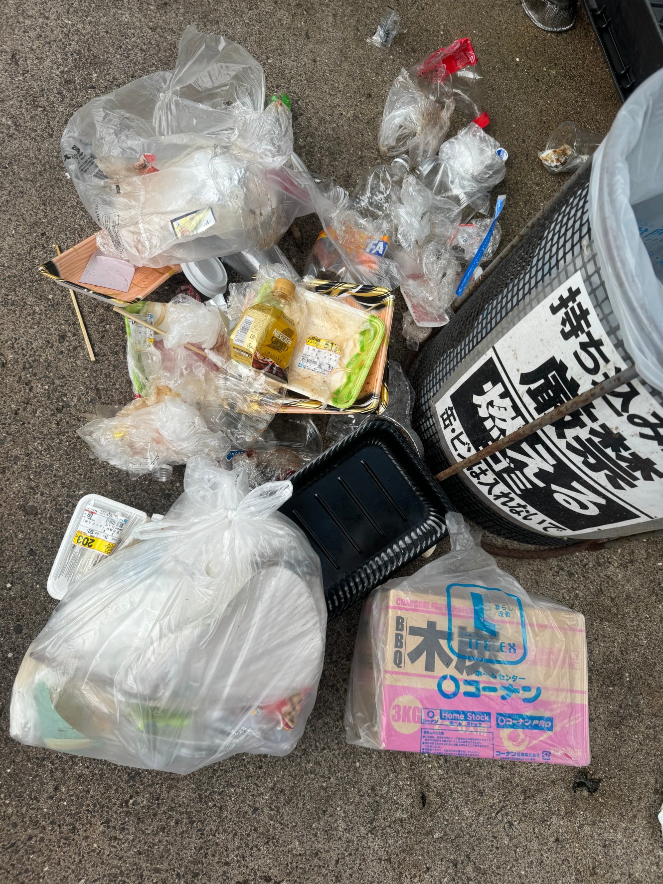 BQ関連ゴミは捨てないでください。明確な不法投棄です。警察に届け出します。釣太郎