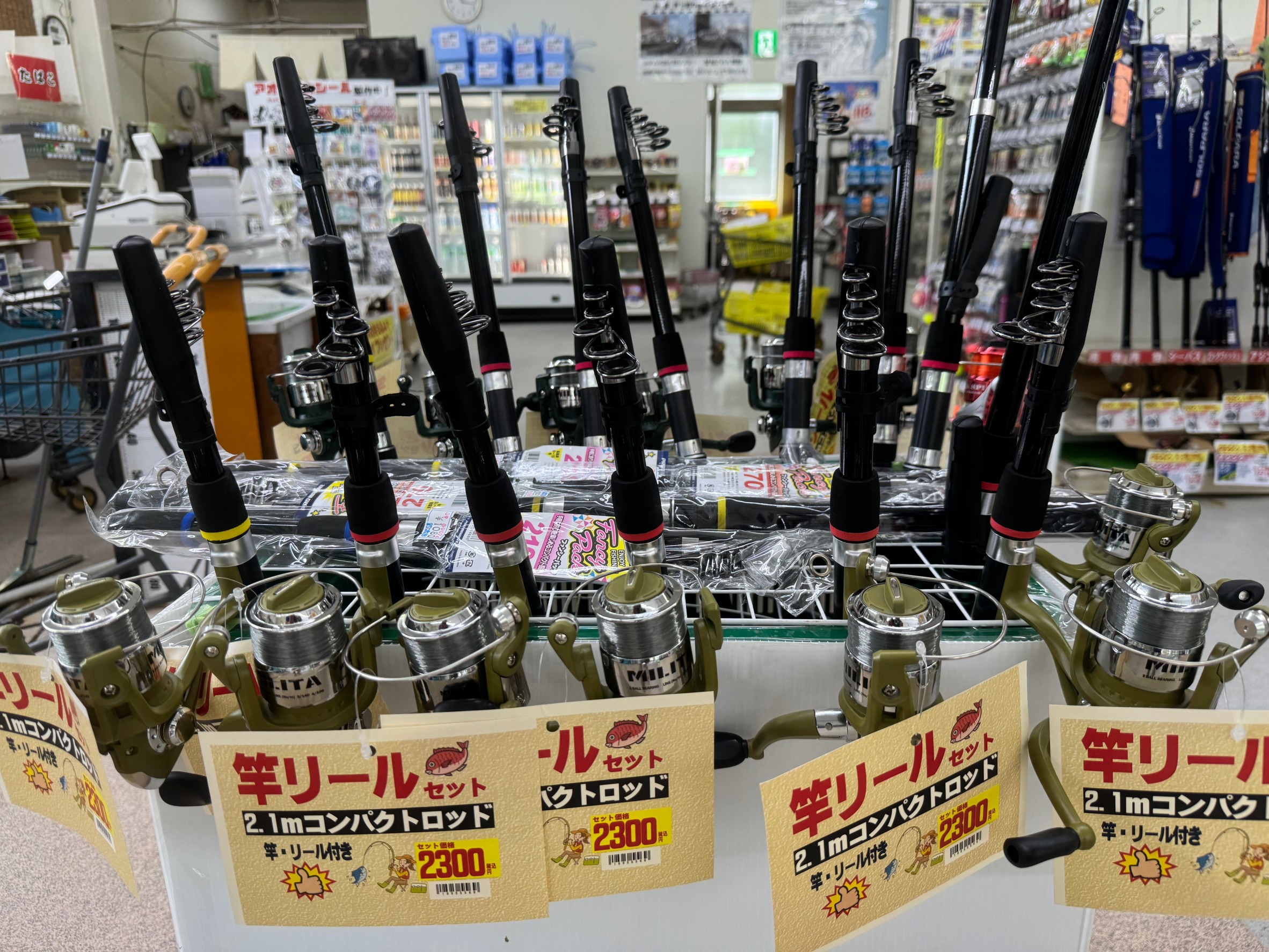 ロッド＆リールセット、夏休みに爆売れ中。釣太郎