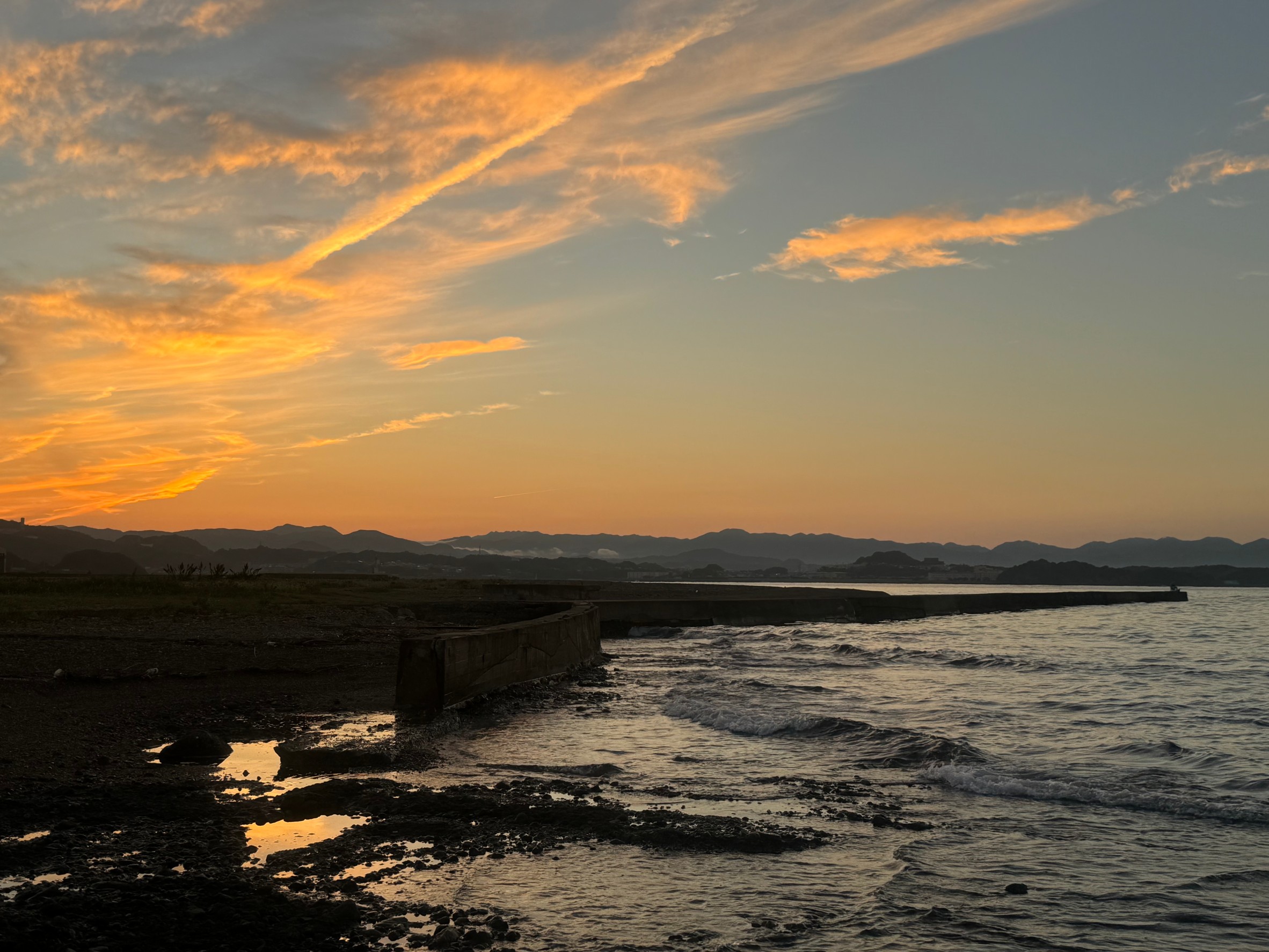 朝一番の海は涼しくて気分最高。９月６日金曜日。釣太郎