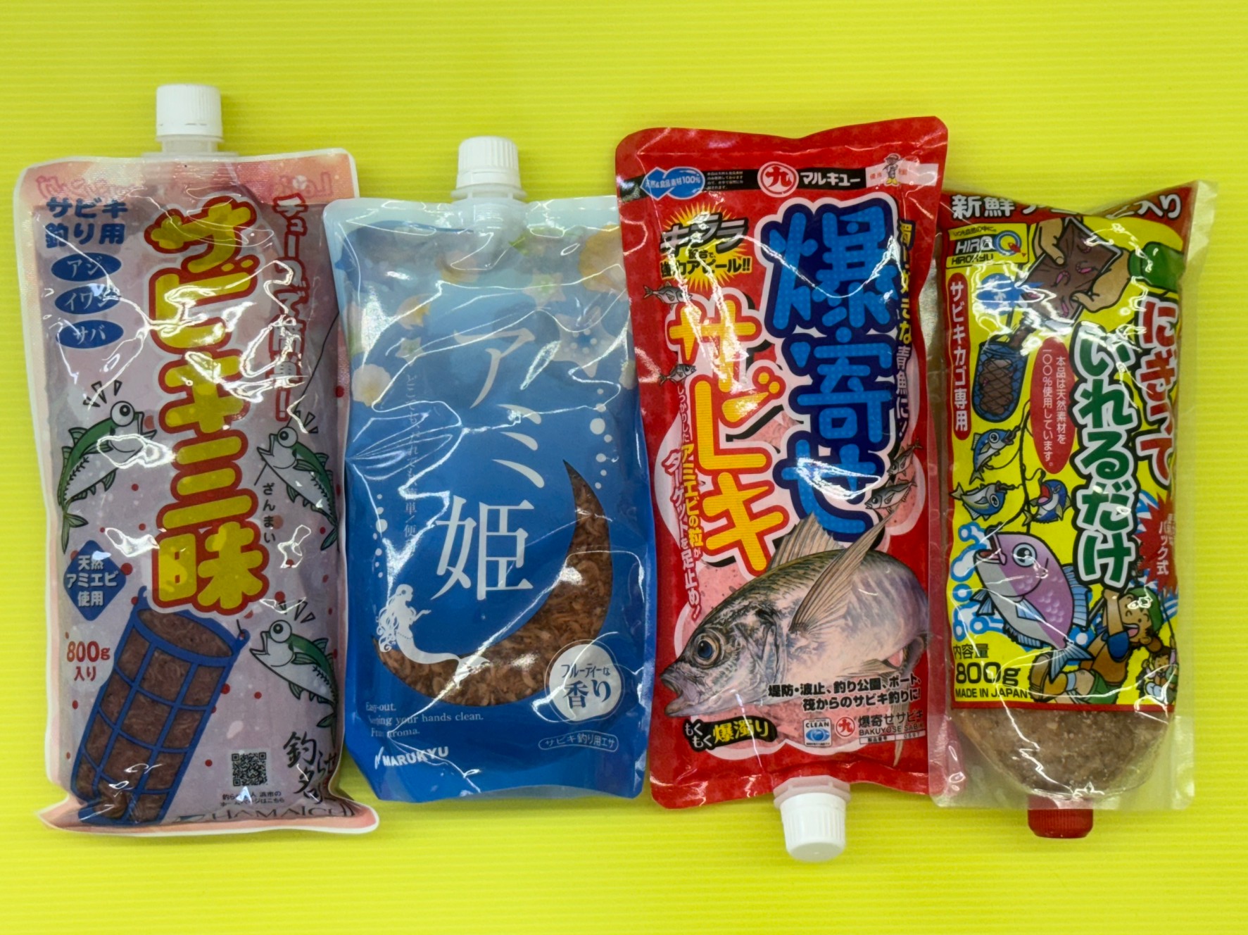 チューブタイプの常温アミエビは、凍っていない為、すぐ使えます。シャク、バケツ、解凍不要。おまけに手も汚れず、臭さもほとんどなし。ファミリーフィッシングに最適。釣太郎