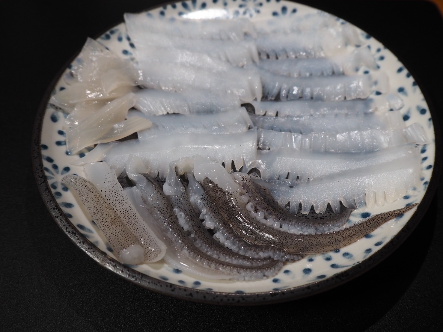 アオリイカお刺身は絶品。釣太郎