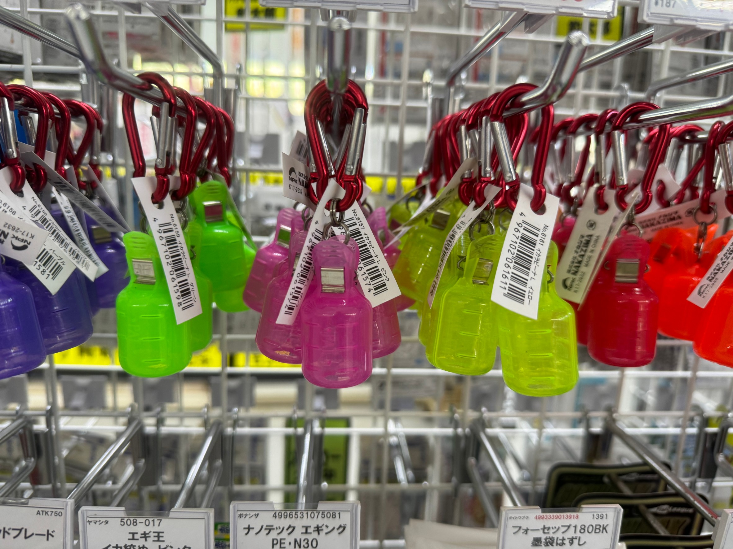 イカナビーナはエギと共にに売れています。全12色ご用意しています。釣太郎