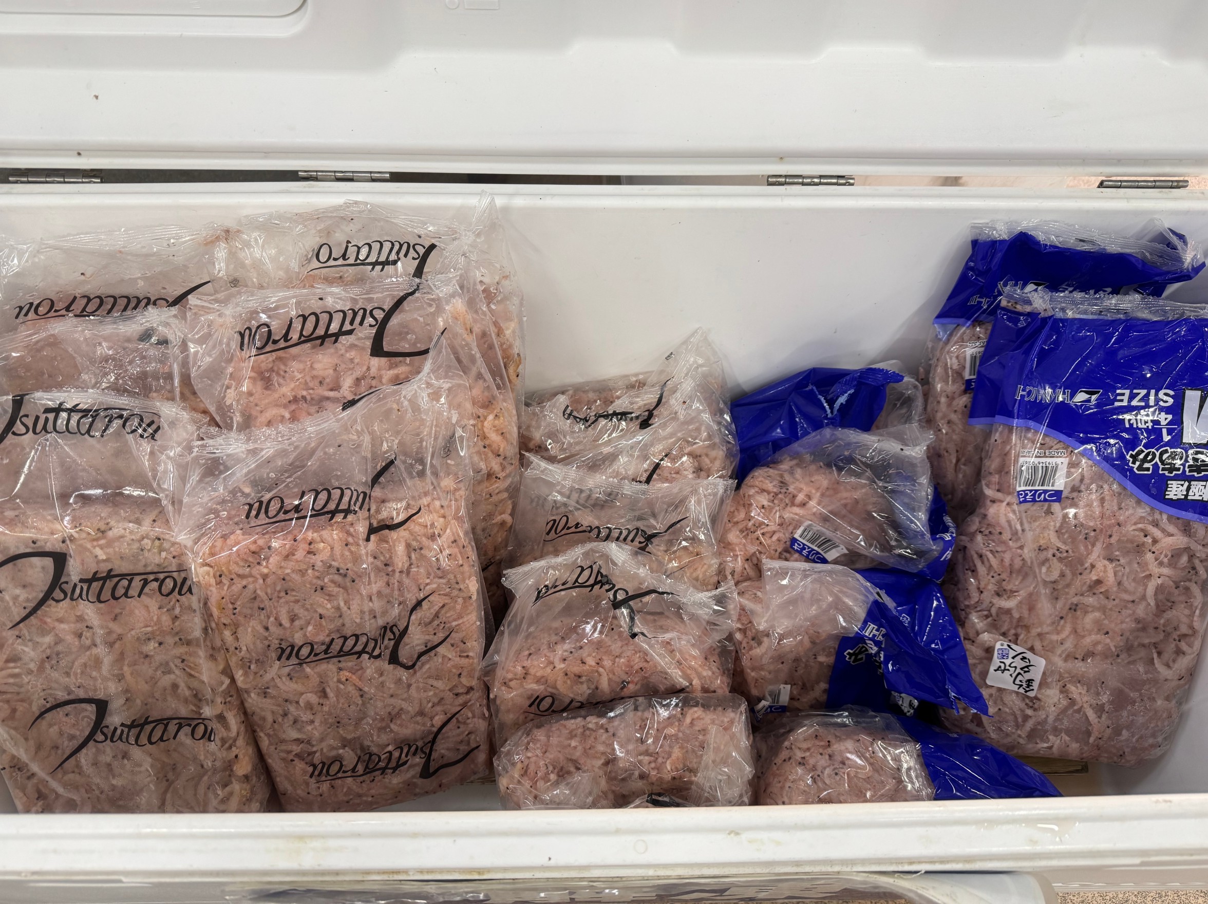 今日は絶好の釣り日和。沖アミ解凍して、お待ちしています。釣太郎