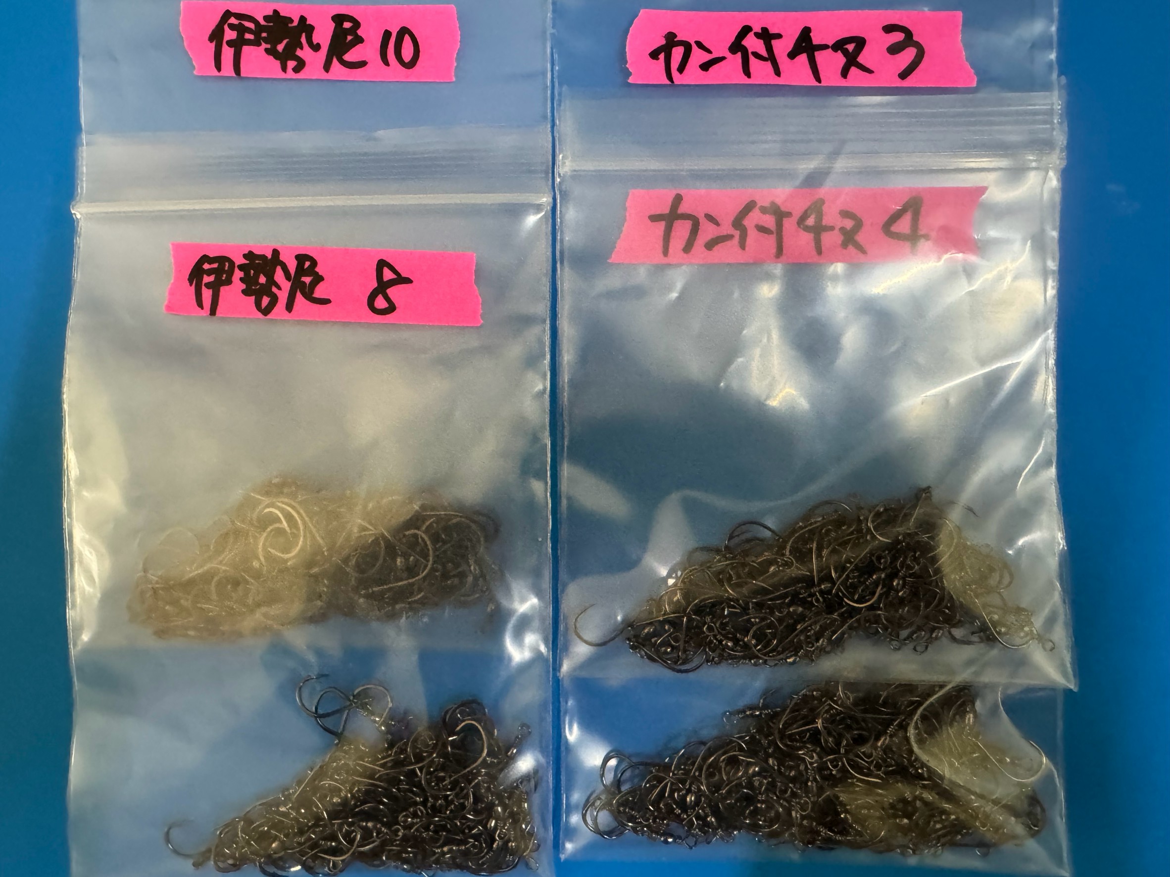 アオリイカヤエン釣りに必需品の泳がせ針製作中。伊勢尼針とチヌ針の2種ご用意中。釣太郎