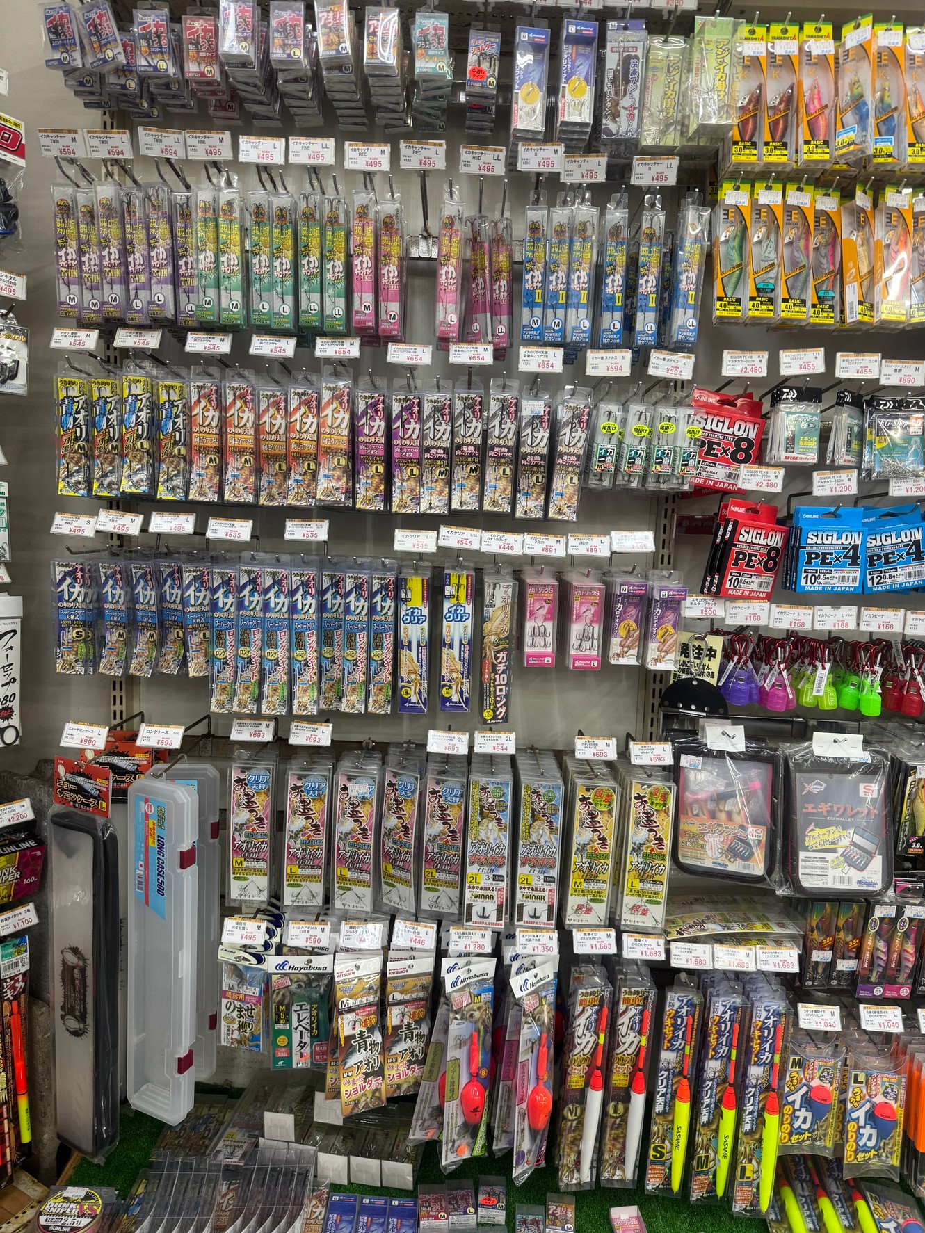 アオリイカのウキ釣り仕掛けは、メーカー品はほぼすべて取り揃えています。釣太郎