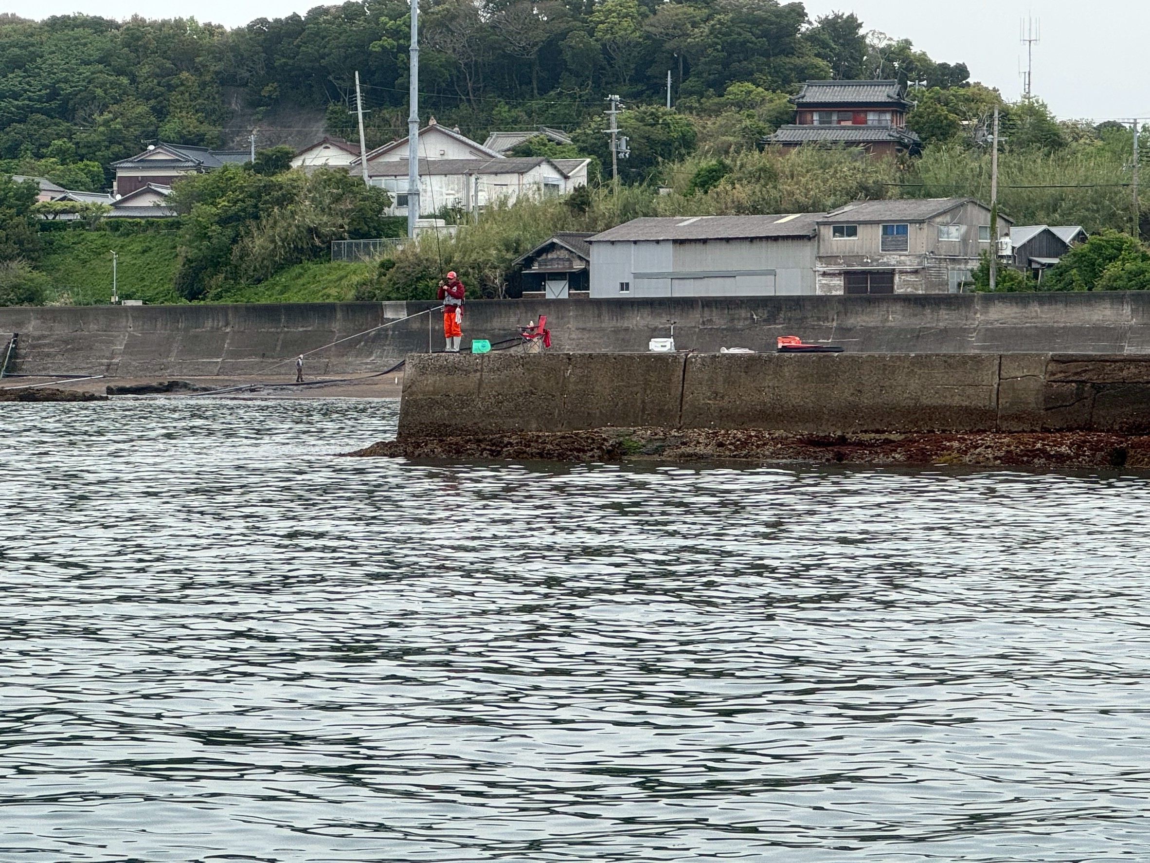服装でわかる!都会釣り人と地元釣り人のちがい。釣太郎