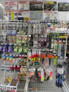 【南紀の冬はトロアジが熱い】堤防から狙う寒尺アジ！ライトカゴ＆ぶっこみサビキで手軽に攻略.釣太郎