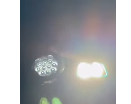 ヘッドランプの明るさの違い理由。LEDチップの性能。レンズ（光学系）の性能差。電源が弱いと本来の明るさが出ない。釣太郎