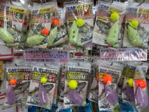 ぶっこみサビキカゴセット、みなべ店だけバカ売れしているので、フェイス拡大し陳列量多くしています。釣太郎