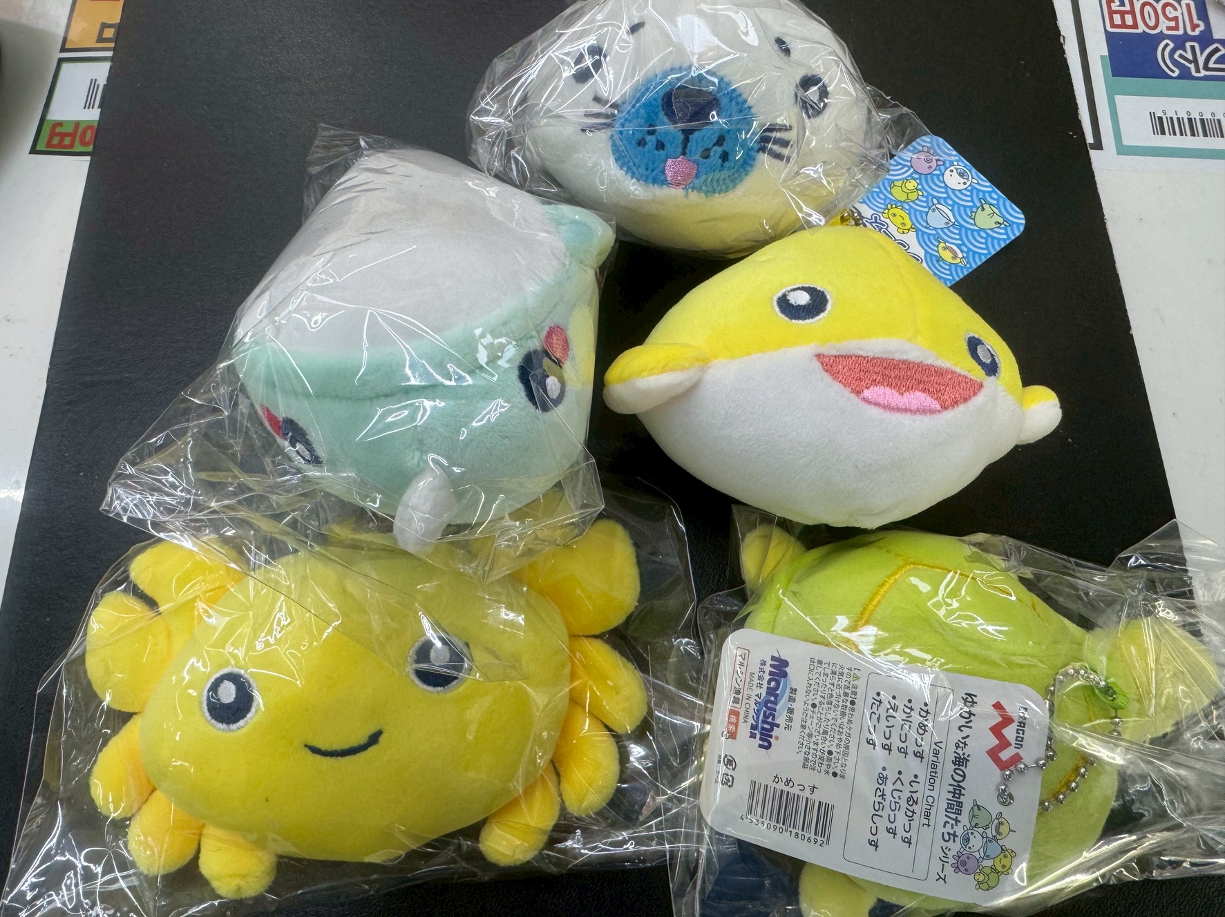 かわいい海の生物プチぬいぐるみ各種1個500円。白浜店限定販売。釣太郎