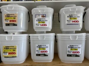 チャックがないポリバケツ活アジバケツは実用的で大人気。釣太郎