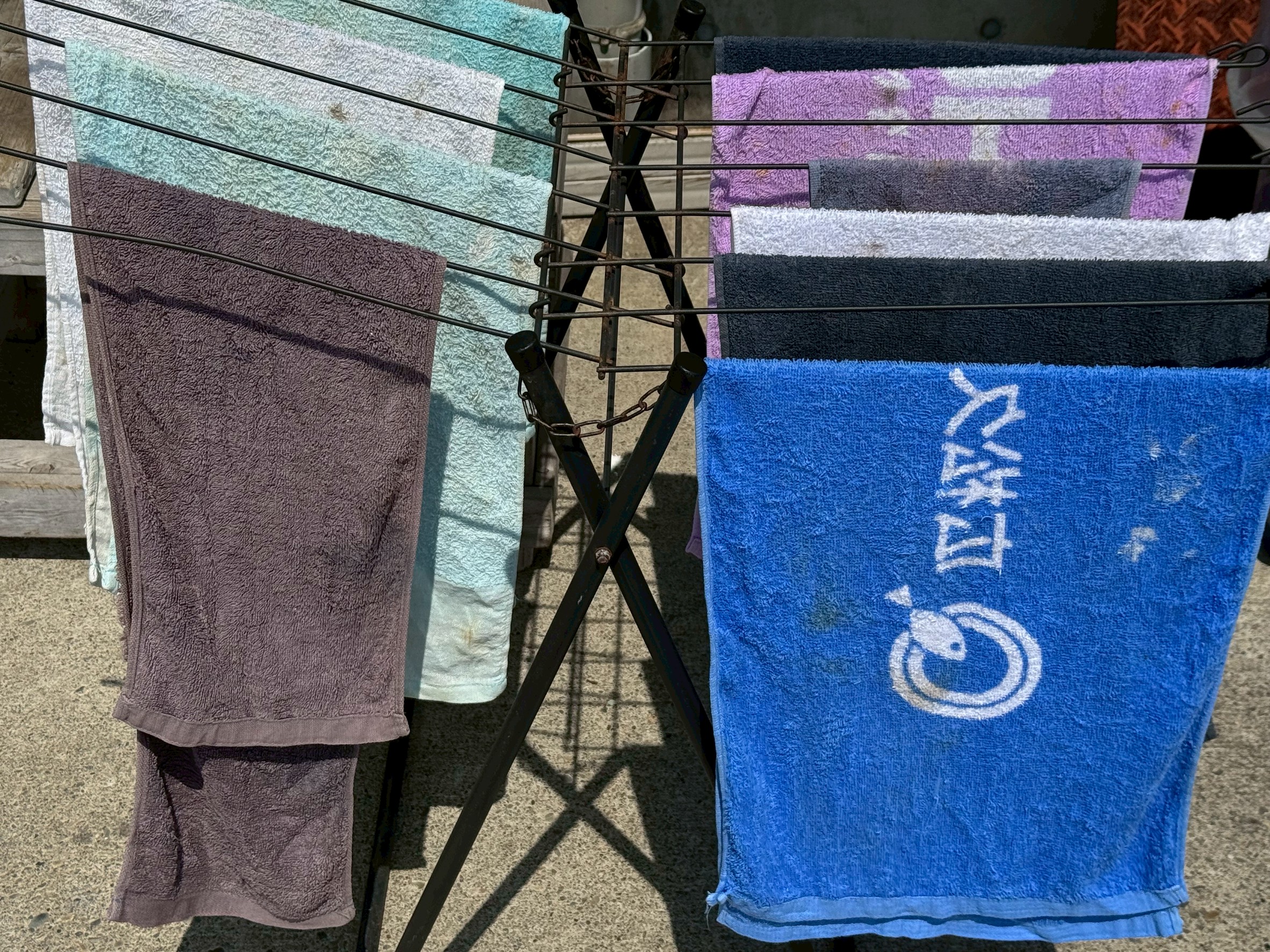 レジカウンター上にあるタオルは毎日洗っています。ご自由にご利用ください。釣太郎